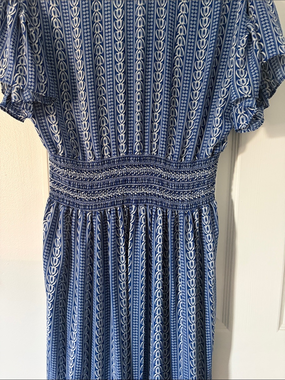 Max Studio Blue Patterned V-Neck Maxi Dress - Picture 5 of 5